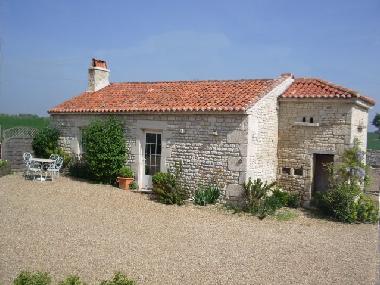 The Pigeonnier (sleeps upt 4 pers ideal for 2 adults & 2 kids)