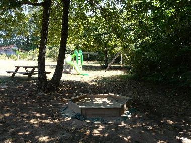 Holiday House in Doissat (Dordogne) or holiday homes and vacation rentals