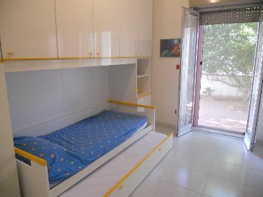 Casa Mare Blu: two single beds