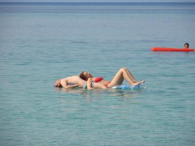 Relax at Sarti beach 350m from Greenotel.