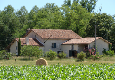 Holiday House in Aubeterre-sur-Dronne (Charente) or holiday homes and vacation rentals
