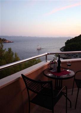 Holiday Apartment in Milna (Splitsko-Dalmatinska) or holiday homes and vacation rentals