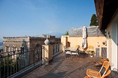 Holiday Apartment in Taormina (Messina) or holiday homes and vacation rentals