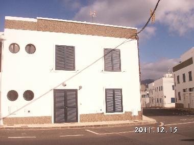 Holiday Apartment in caleta de famara (Lanzarote) or holiday homes and vacation rentals