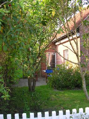Holiday House in Norden (Nordsee-Festland / Ostfriesland) or holiday homes and vacation rentals