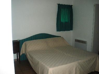 Holiday Apartment in MORIERES LES AVIGNON (Vaucluse) or holiday homes and vacation rentals