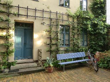 Holiday Apartment in 06114 (Halle / Saale-Unstrut) or holiday homes and vacation rentals