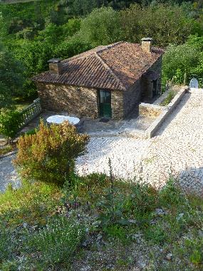 Holiday House in vila da cova alva (Serra da Estrela) or holiday homes and vacation rentals