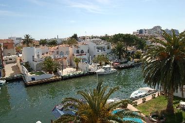 Holiday Apartment in Ampuriabrava (Girona) or holiday homes and vacation rentals