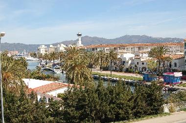 Holiday Apartment in Ampuriabrava (Girona) or holiday homes and vacation rentals