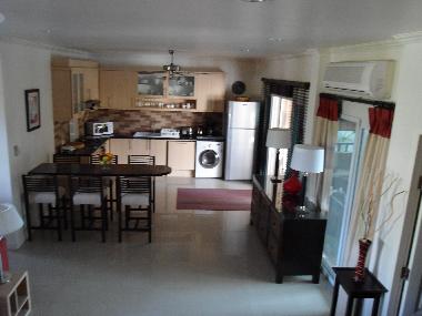 Kitchen & Dining Area