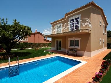 Holiday House in Portimao  (Algarve) or holiday homes and vacation rentals