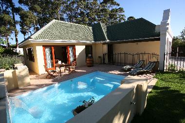 Holiday House in Somerset West (Western Cape) or holiday homes and vacation rentals