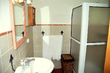 Holiday House in Machico (Porto da Cruz) (Madeira) or holiday homes and vacation rentals