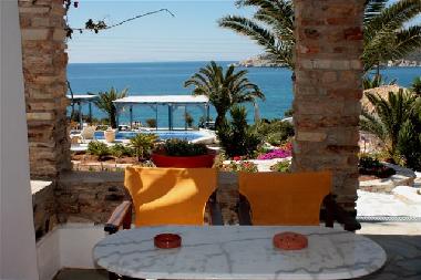 Hotel in Antiparos (Kyklades) or holiday homes and vacation rentals