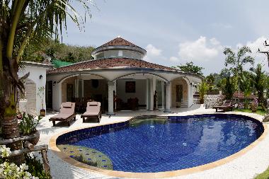 Villa in Sakoo (Phuket) or holiday homes and vacation rentals
