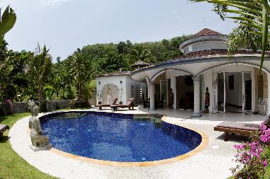 Villa in Sakoo (Phuket) or holiday homes and vacation rentals