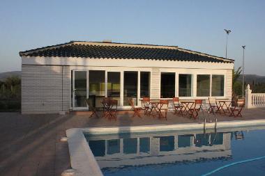 Villa in Alcocebre (Castell�n / Castell�) or holiday homes and vacation rentals