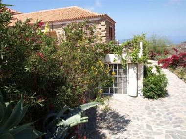 Holiday Apartment in Guia de Isora (Teneriffa) or holiday homes and vacation rentals