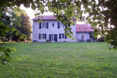 Holiday House in Aubeterre-sur-Dronne (Charente) or holiday homes and vacation rentals