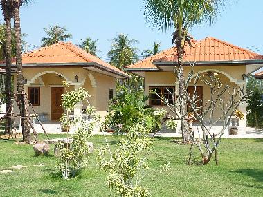 Hotel in Hua Tan Taew (Prachuap Khiri Khan) or holiday homes and vacation rentals