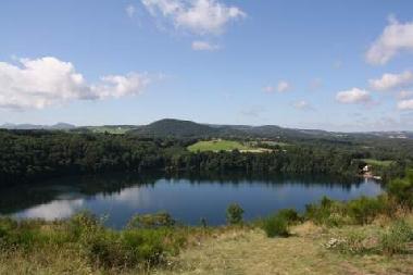 Bed and Breakfast in blot l'eglise (Puy-de-D�me) or holiday homes and vacation rentals