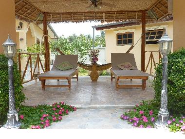 Hotel in Hua Tan Taew (Prachuap Khiri Khan) or holiday homes and vacation rentals