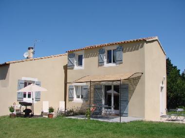Holiday House in Le Thor (Vaucluse) or holiday homes and vacation rentals