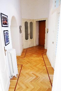 Holiday Apartment in Mialno (Milano) or holiday homes and vacation rentals