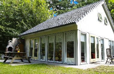Villa in Oudemirdum (Friesland) (Friesland) or holiday homes and vacation rentals