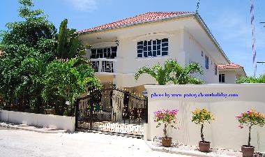 Bed and Breakfast in PATTAYA (Chon Buri) or holiday homes and vacation rentals