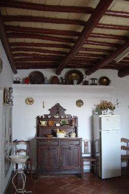 Other partial view of the kitchen