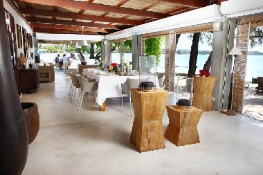 Holiday House in Roches Noires (Flacq) or holiday homes and vacation rentals