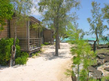 Holiday House in Roches Noires (Flacq) or holiday homes and vacation rentals