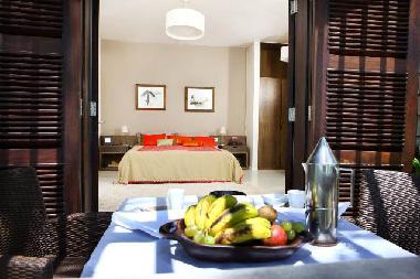 Holiday House in Roches Noires (Flacq) or holiday homes and vacation rentals