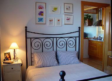 friendly bedroom and huge 3,40 x 2,60 x 0,70 built-in cabinet