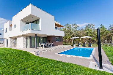 Villa in Karigador (Istarska) or holiday homes and vacation rentals