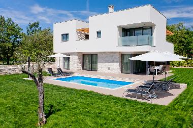 Villa in Karigador (Istarska) or holiday homes and vacation rentals
