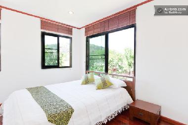 Mountain Breeze Villa - Bedroom one