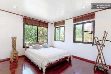 Mountain Breeze Villa - Bedroom two