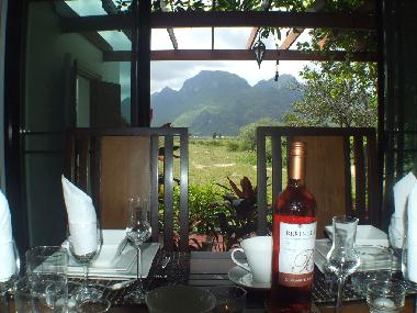 Mountain Breeze Villa - Dining room view