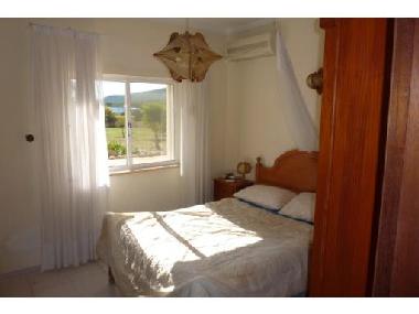 Villa in Olho (Algarve) or holiday homes and vacation rentals