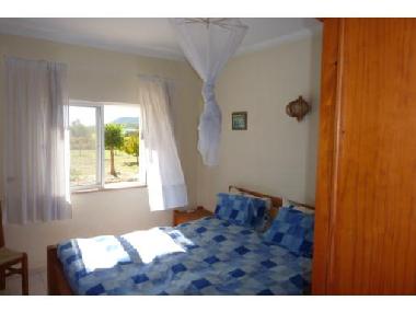 Villa in Olho (Algarve) or holiday homes and vacation rentals