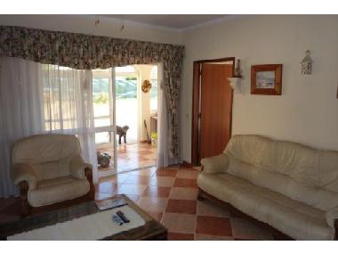 Villa in Olho (Algarve) or holiday homes and vacation rentals