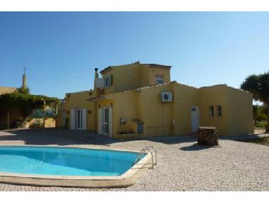 Villa in Olho (Algarve) or holiday homes and vacation rentals