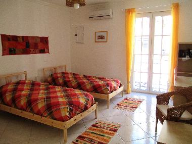 Bed room 1