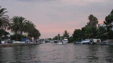 Holiday Apartment in Empuriabrava (Girona) or holiday homes and vacation rentals