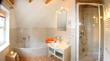 Holiday House in Ghren-Lebbin (Mecklenburgische Seenplatte) or holiday homes and vacation rentals