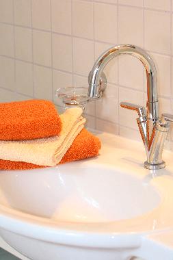 Holiday House in Ghren-Lebbin (Mecklenburgische Seenplatte) or holiday homes and vacation rentals