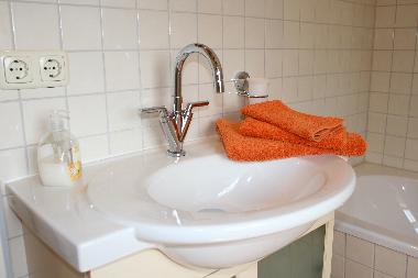 Holiday House in Ghren-Lebbin (Mecklenburgische Seenplatte) or holiday homes and vacation rentals